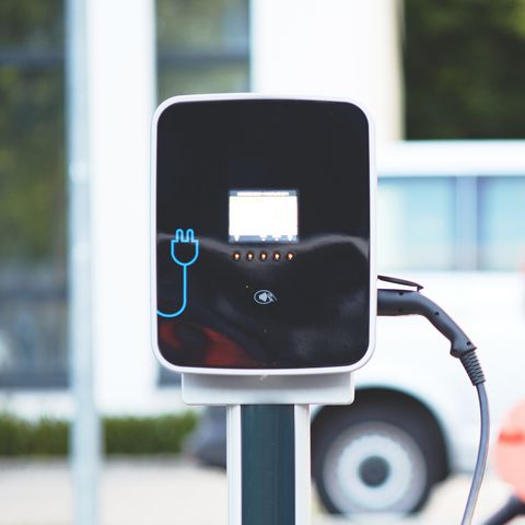 plattel-elektrotechniek-laadpaal-2